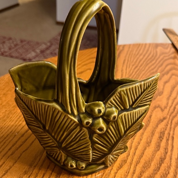 McCoy Pottery/marked USA Other - Artisan Olive Green Leaf Motif Vase